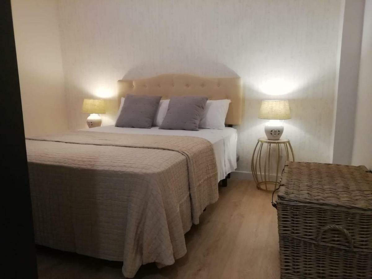 Apartamentos Los Lobos Гранада Экстерьер фото