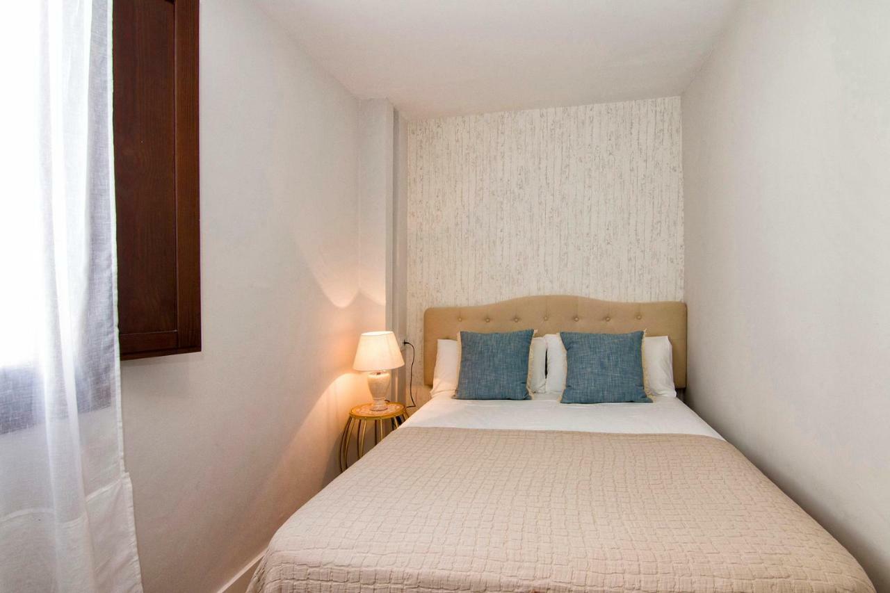Apartamentos Los Lobos Гранада Экстерьер фото