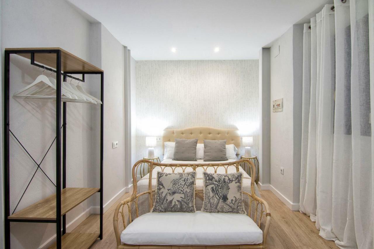 Apartamentos Los Lobos Гранада Экстерьер фото