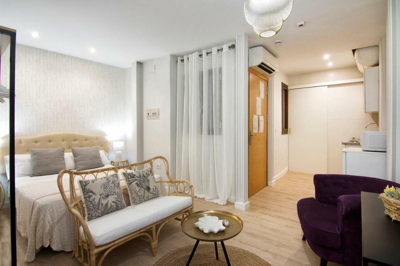 Apartamentos Los Lobos Гранада Экстерьер фото